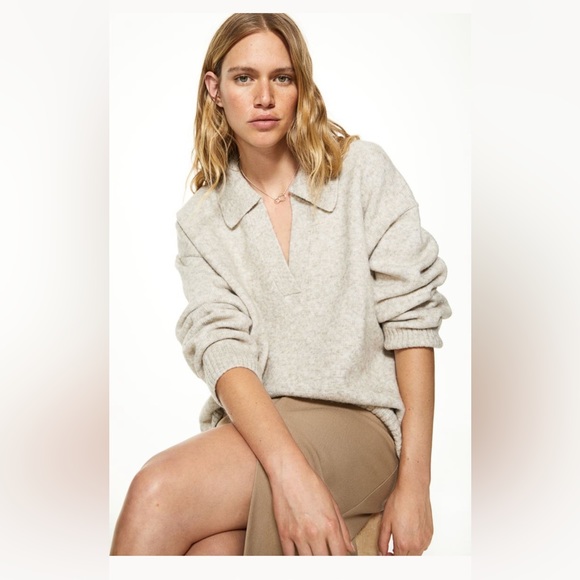 H&M Fine-knit Collared Sweater - Picture 2 of 6